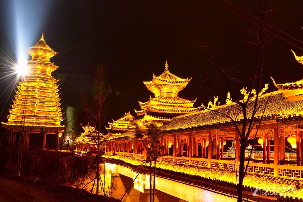 侗乡黎平南泉山文化广场夜景