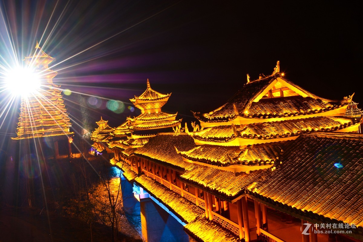 侗乡黎平南泉山文化广场夜景