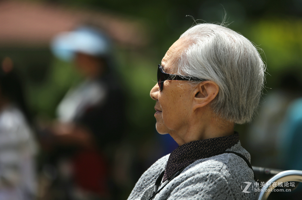 上几张6D和腾龙A009的片子，证明下此头素质相当好