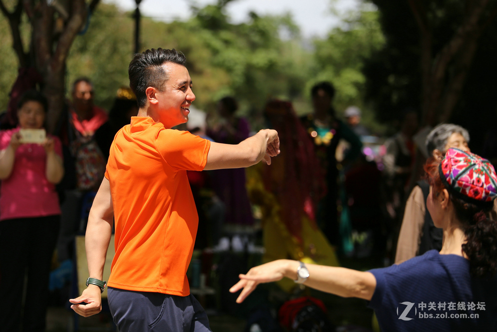 上几张6D和腾龙A009的片子，证明下此头素质相当好