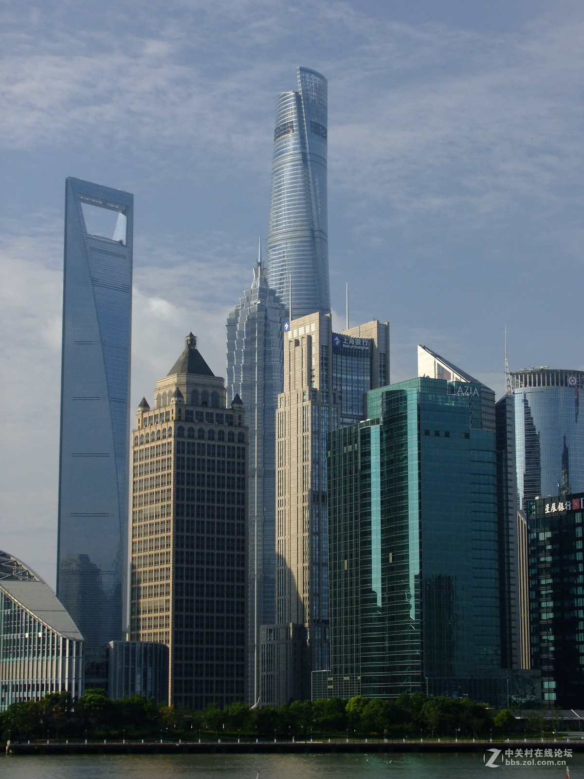 陆家嘴的建筑群原图一片