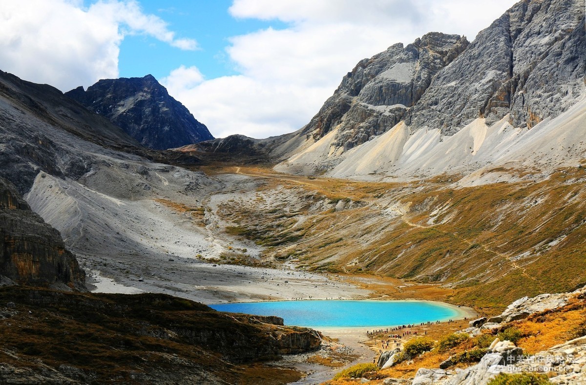 行摄川西465100m的牛奶湖