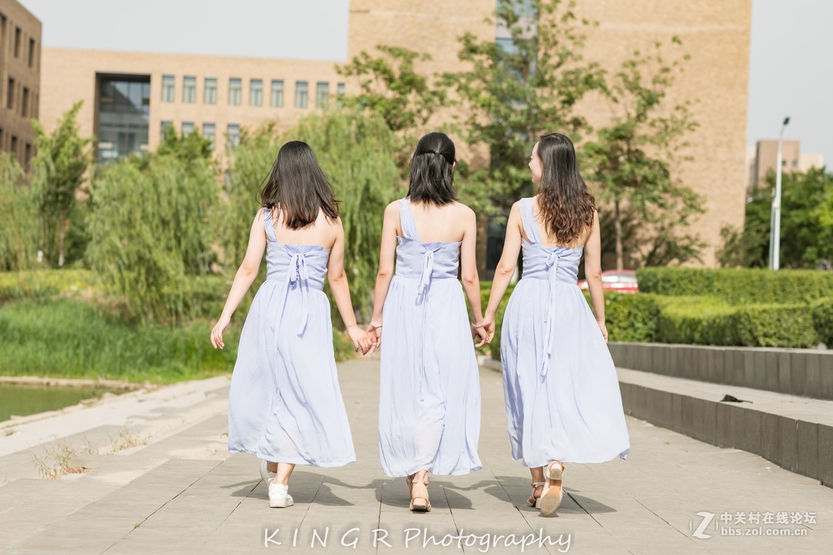 内心却仍是此间少年