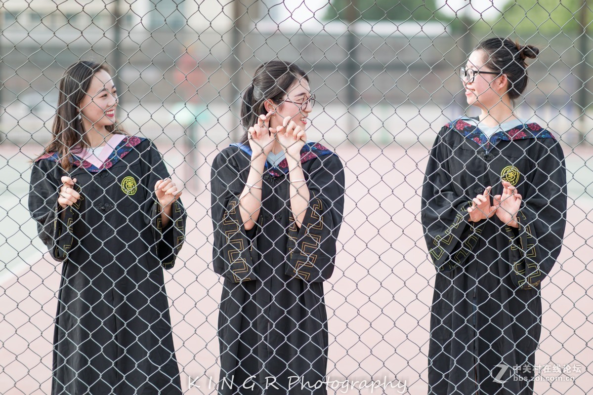 内心却仍是此间少年