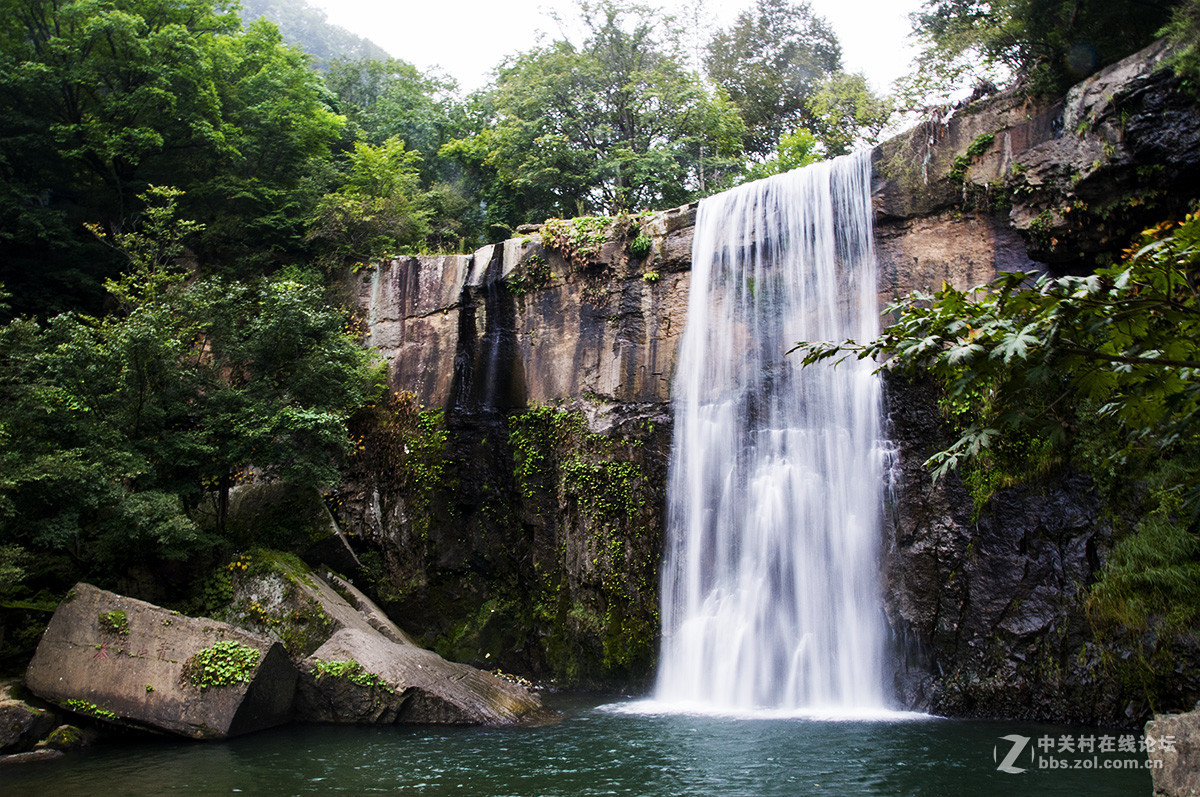 青山沟飞瀑涧旅游留念