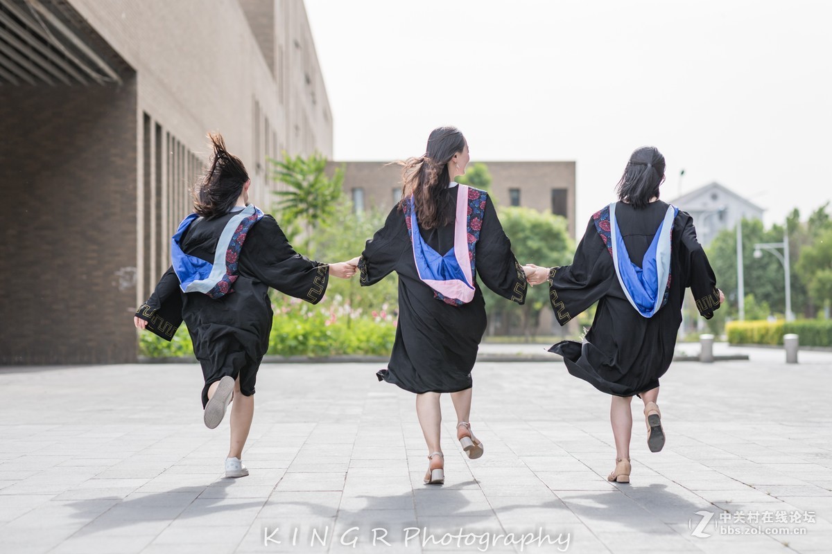 内心却仍是此间少年