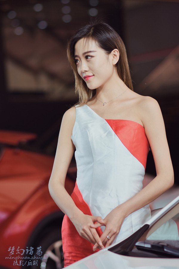 【梦幻美拍】美女模特(2018唐山春季车展)