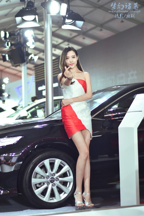 【梦幻美拍】美女模特(2018唐山春季车展)
