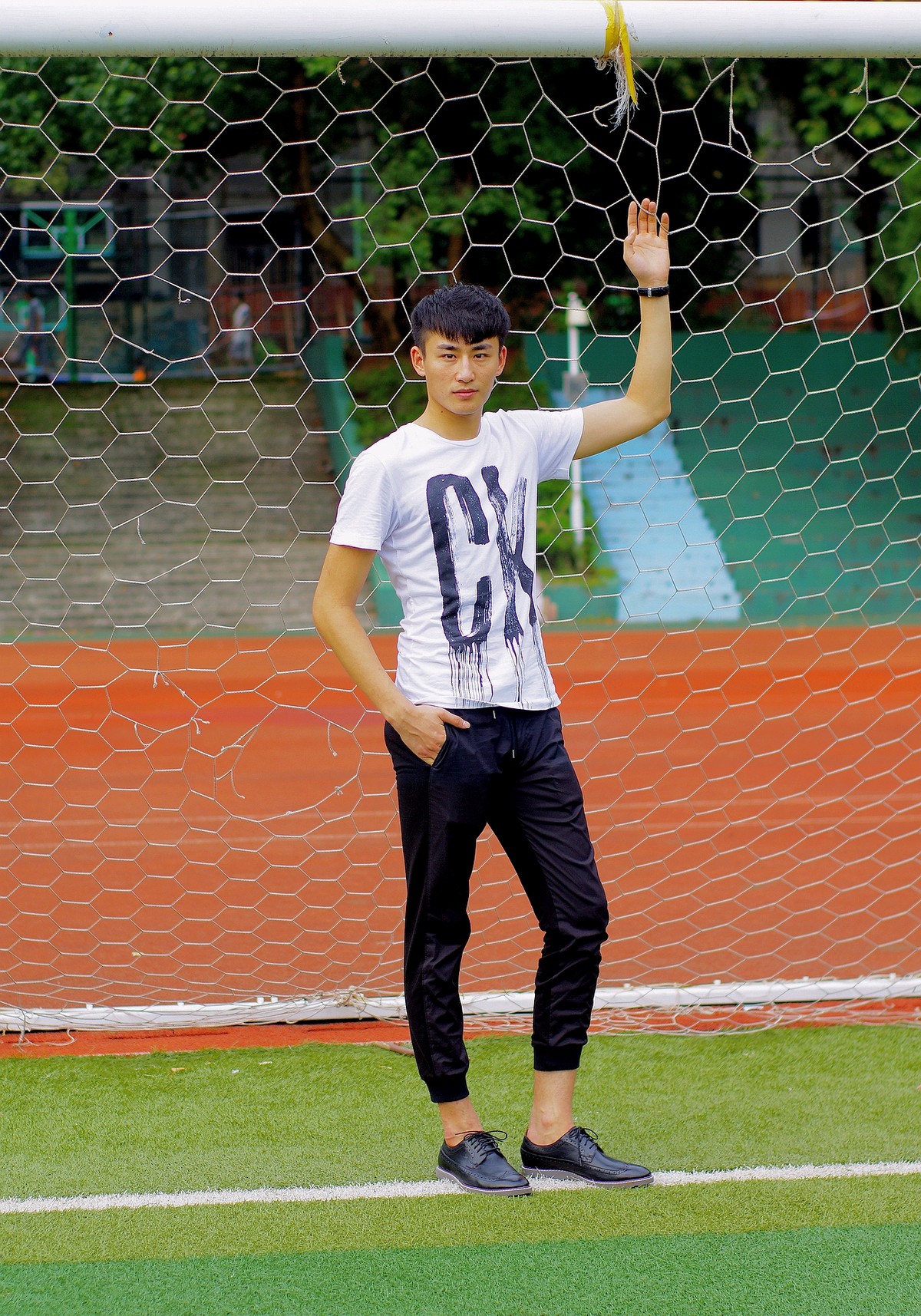 校园青春阳光的小男生