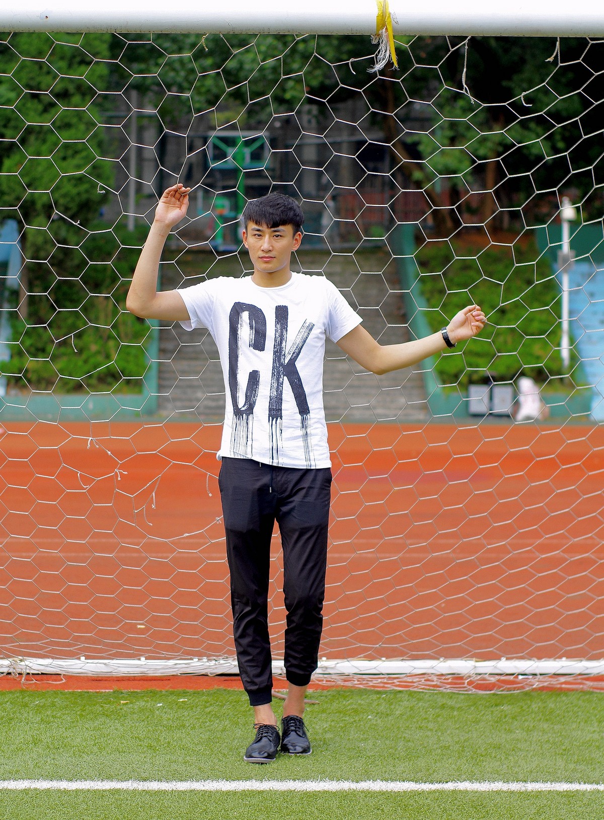 校园青春阳光的小男生