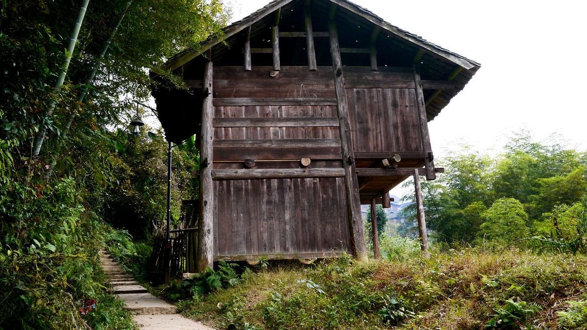 最后一个枪手部落——岜沙苗寨