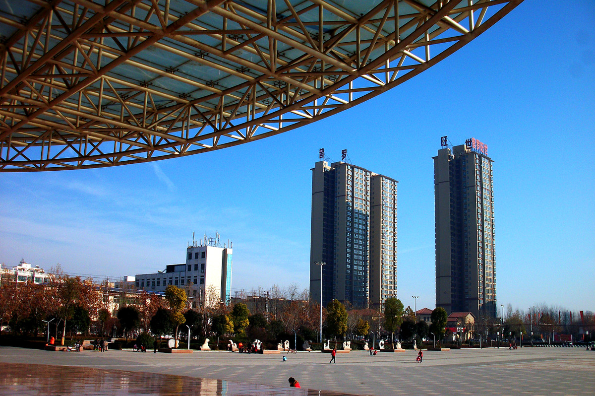 华晶手机还是不错的，拍照我一直用它