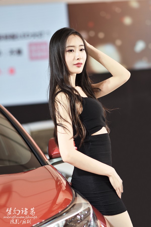 【梦幻美拍】美女模特(2018唐山春季车展)