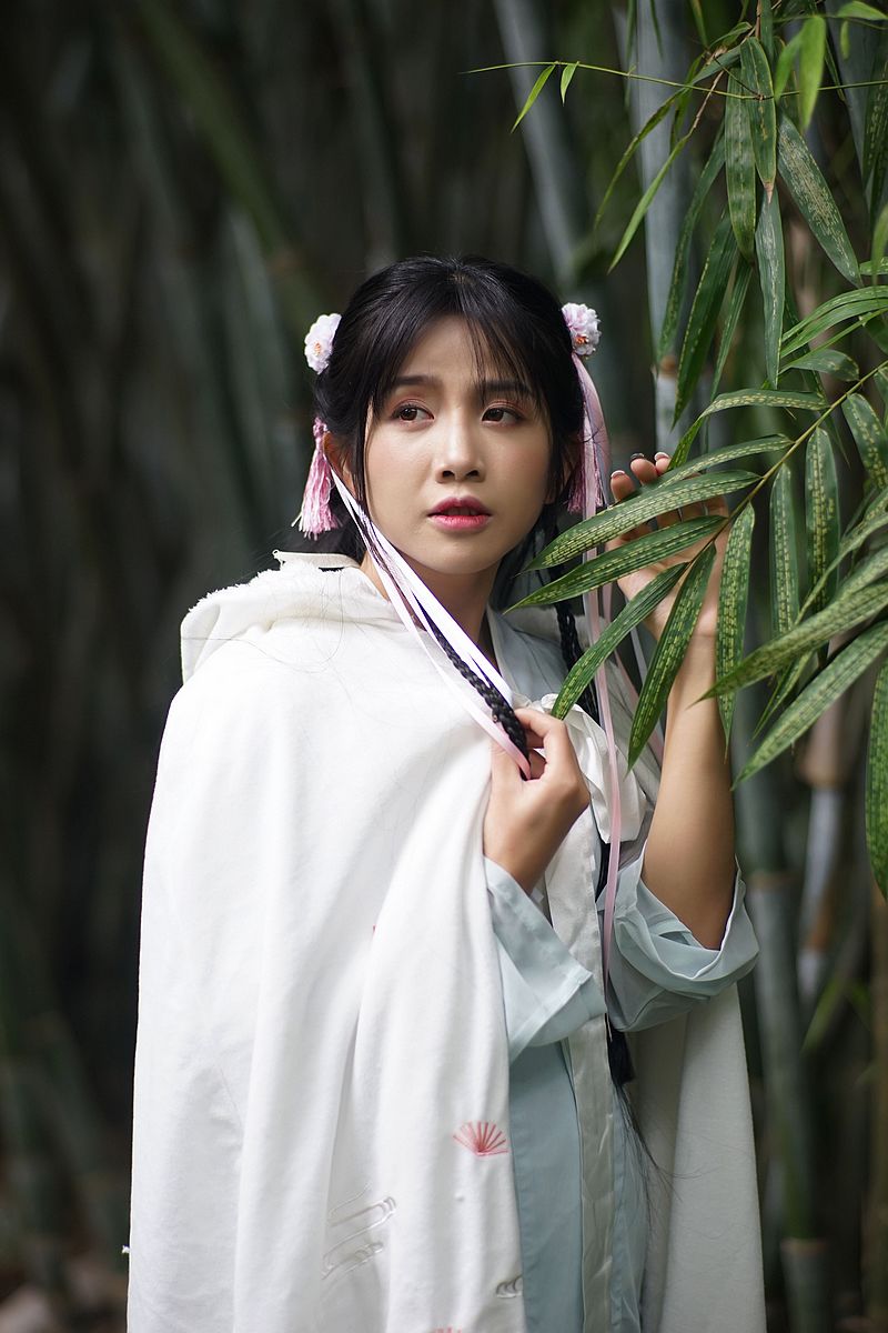 兰圃汉服美女--喵喵