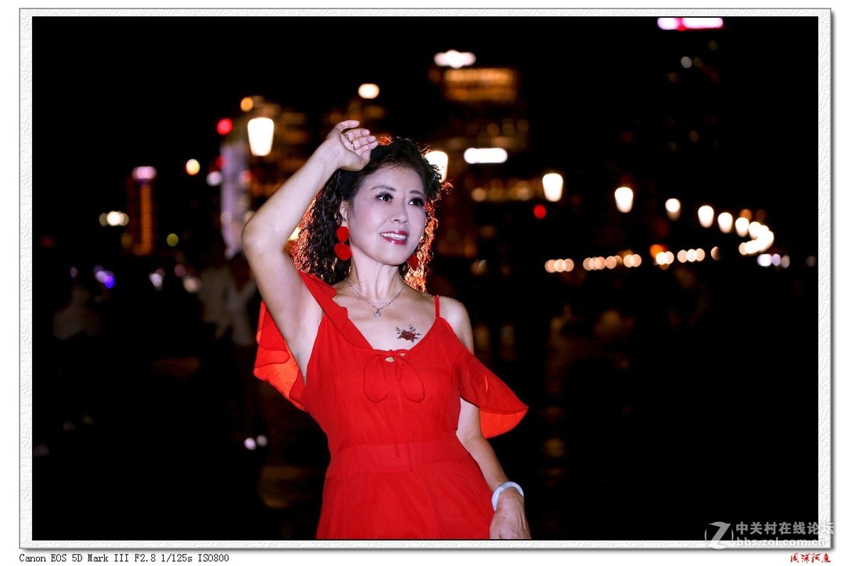 上海外滩夜景人像