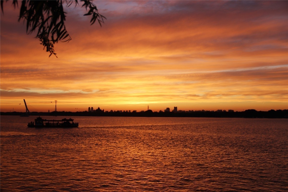 哈尔滨松花江晚霞