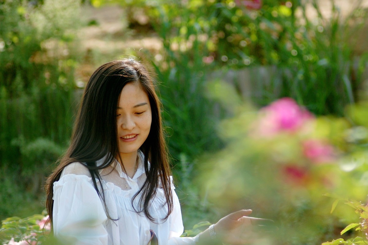 牡丹园里的女士们美