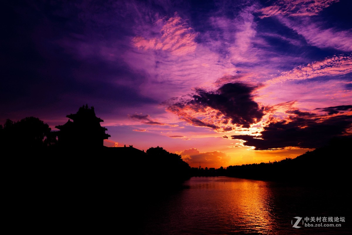 借阅兵蓝出去溜了一圈