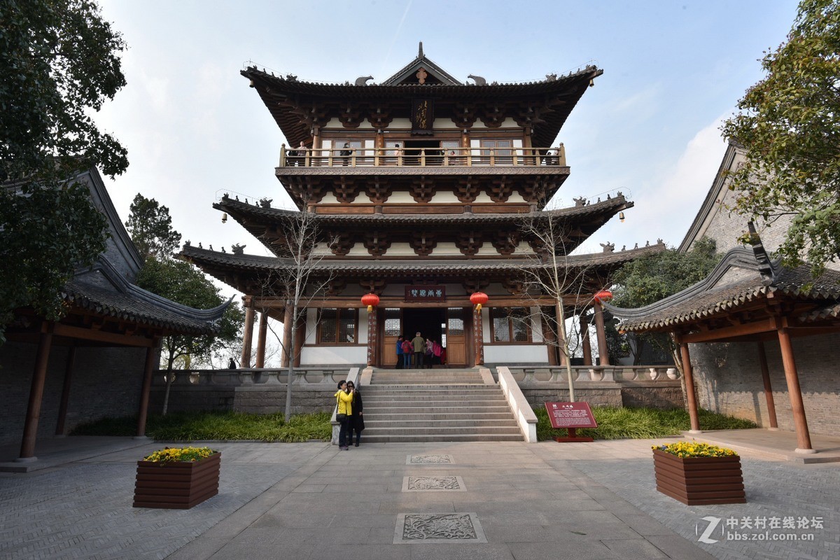 镇江三山名胜之一  （北固山）