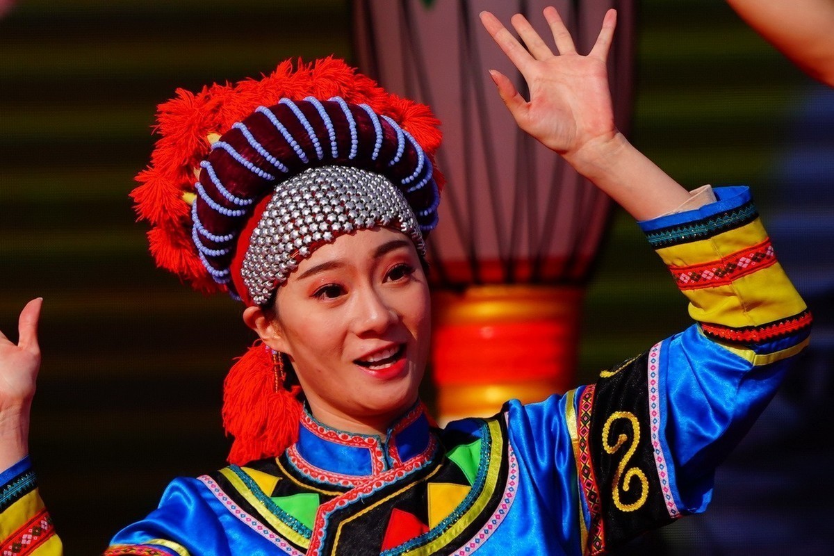 2018年朝阳公园国际风情节-云南歌舞团-伞舞