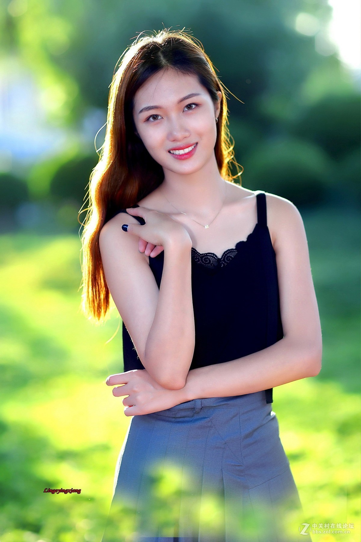 女大学生雨涵长虹公园人像习拍