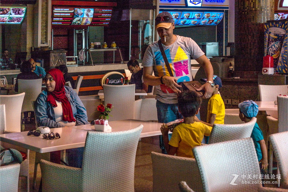 埃及的高速路服务区