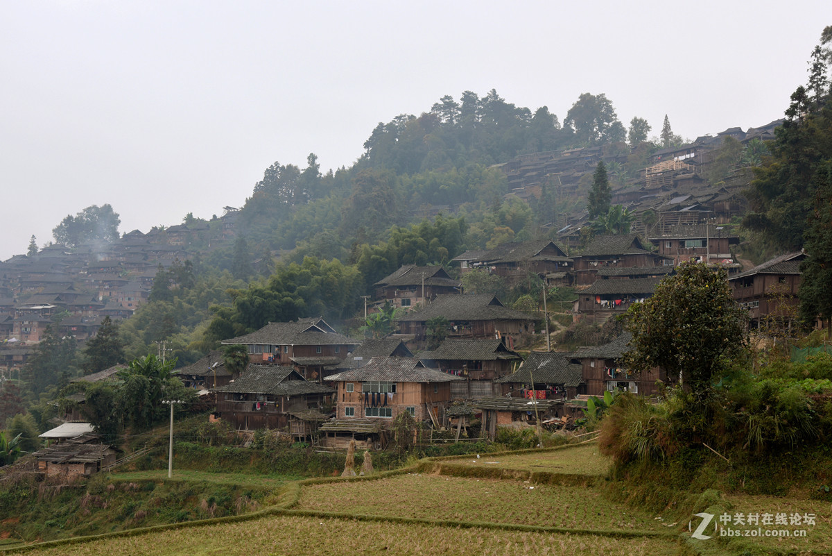 最后的枪手部落——岜沙苗寨（2）：极具民族特色的建筑