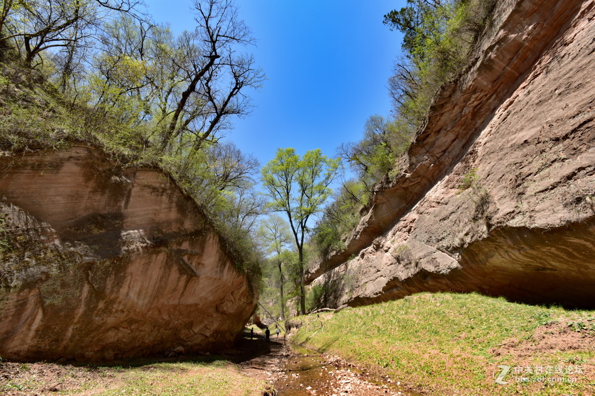 引人入胜的延安甘泉县蛇河大峡谷