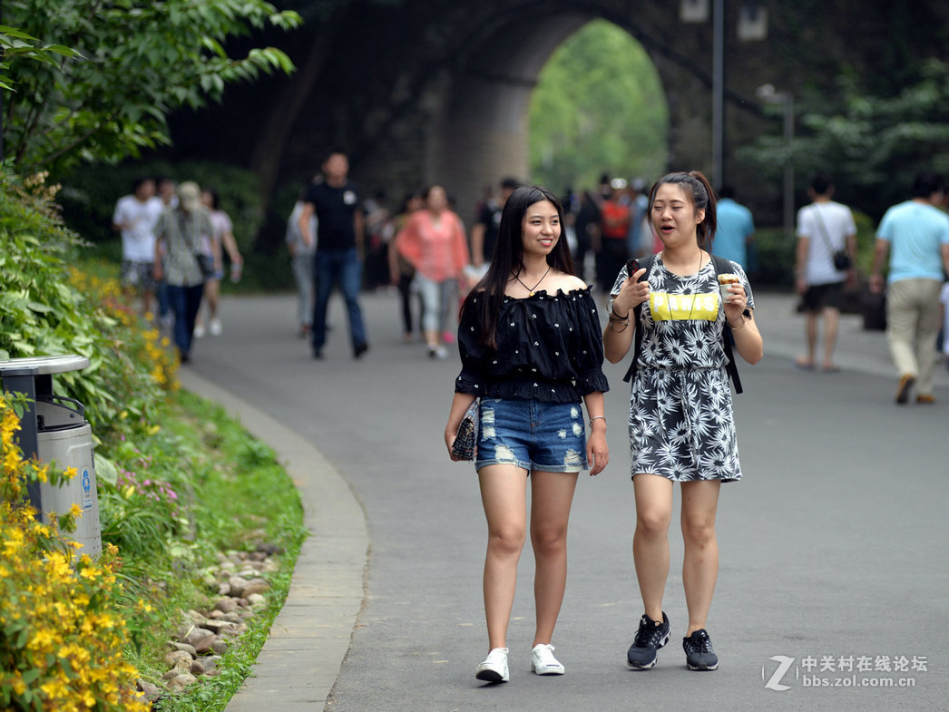 端午节南京公园即景