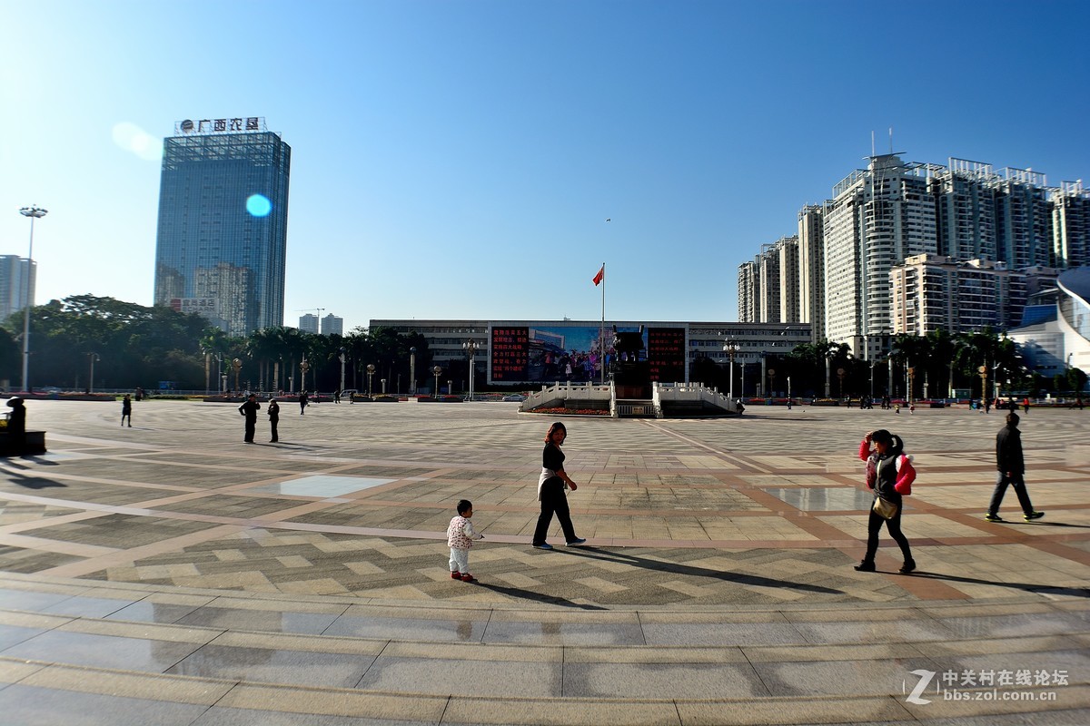 南宁民族广场三