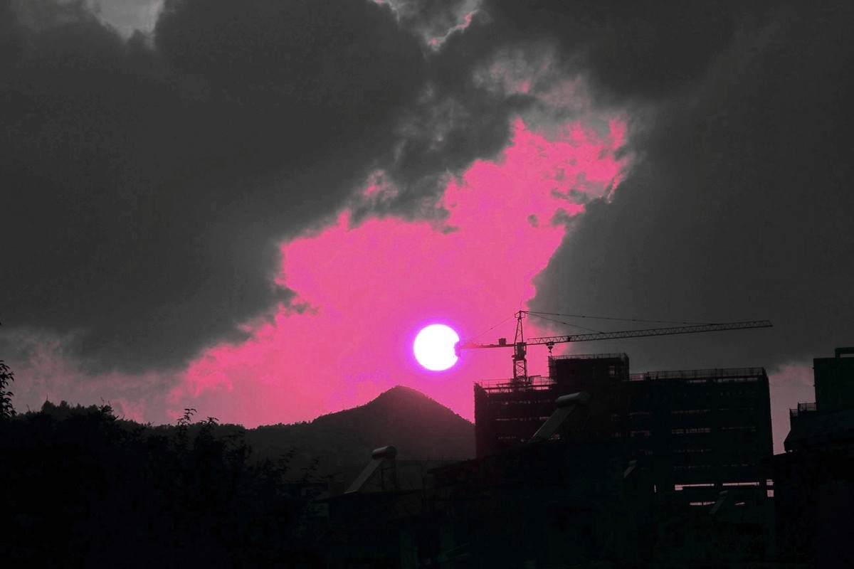 即将下山的太阳