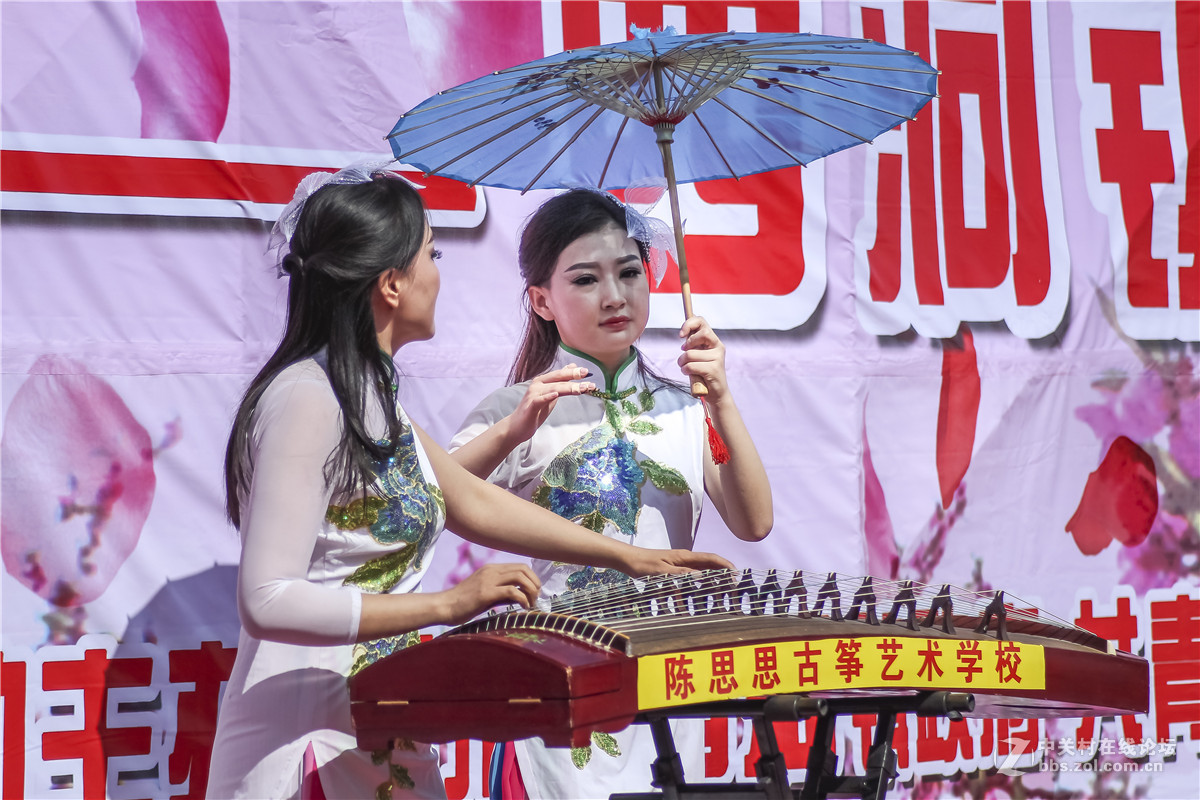 桃花节琵琶表演