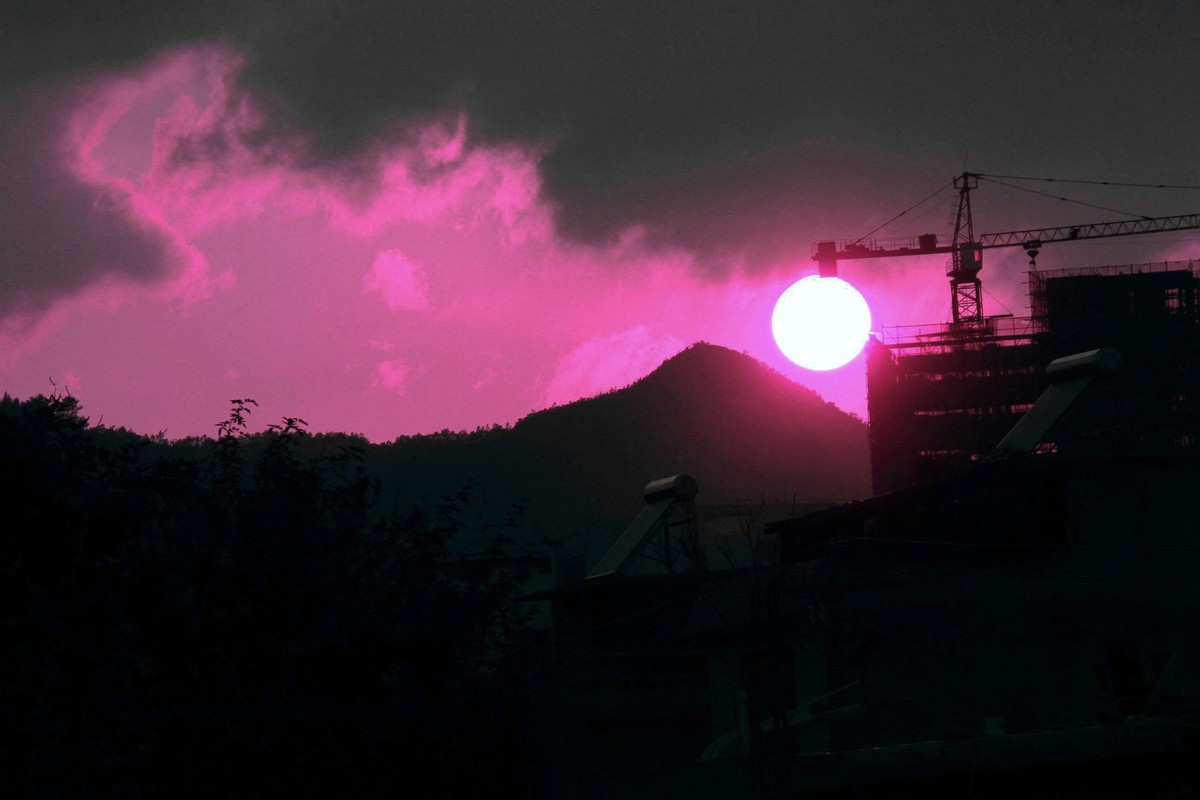 即将下山的太阳