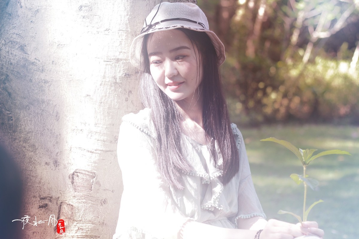 小痰盂试拍森系人物