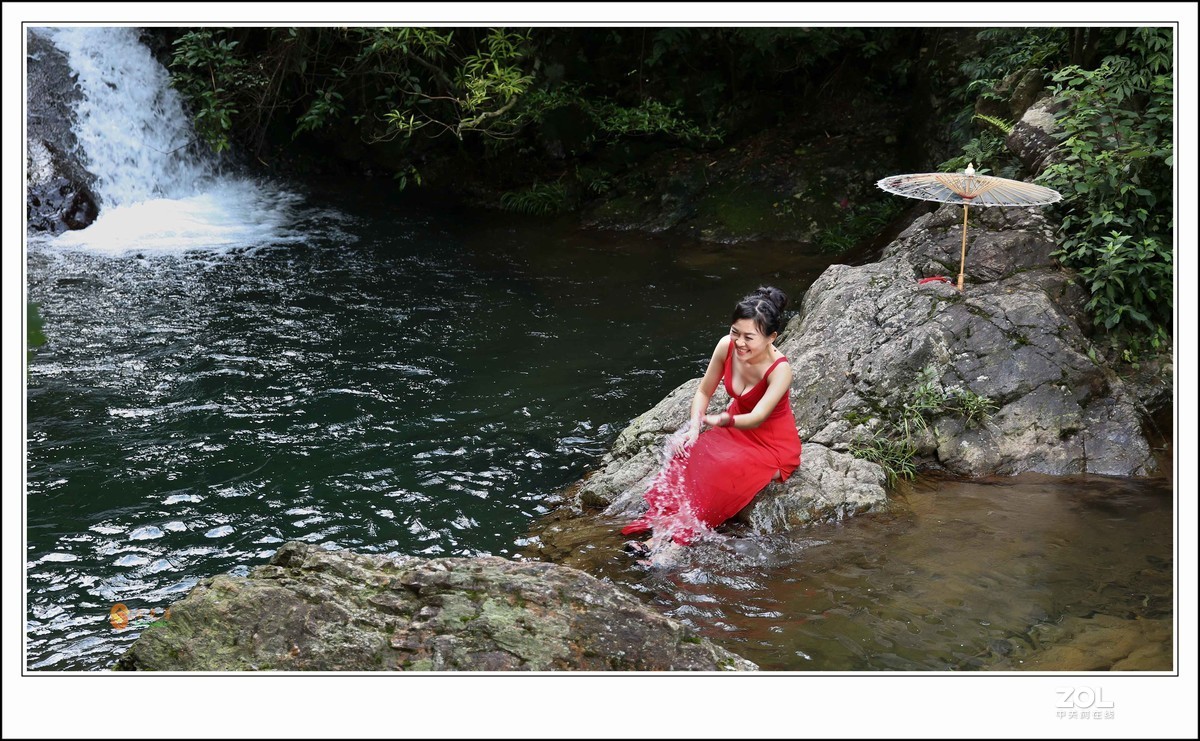 24 70 F2.8L “戏水红衣”