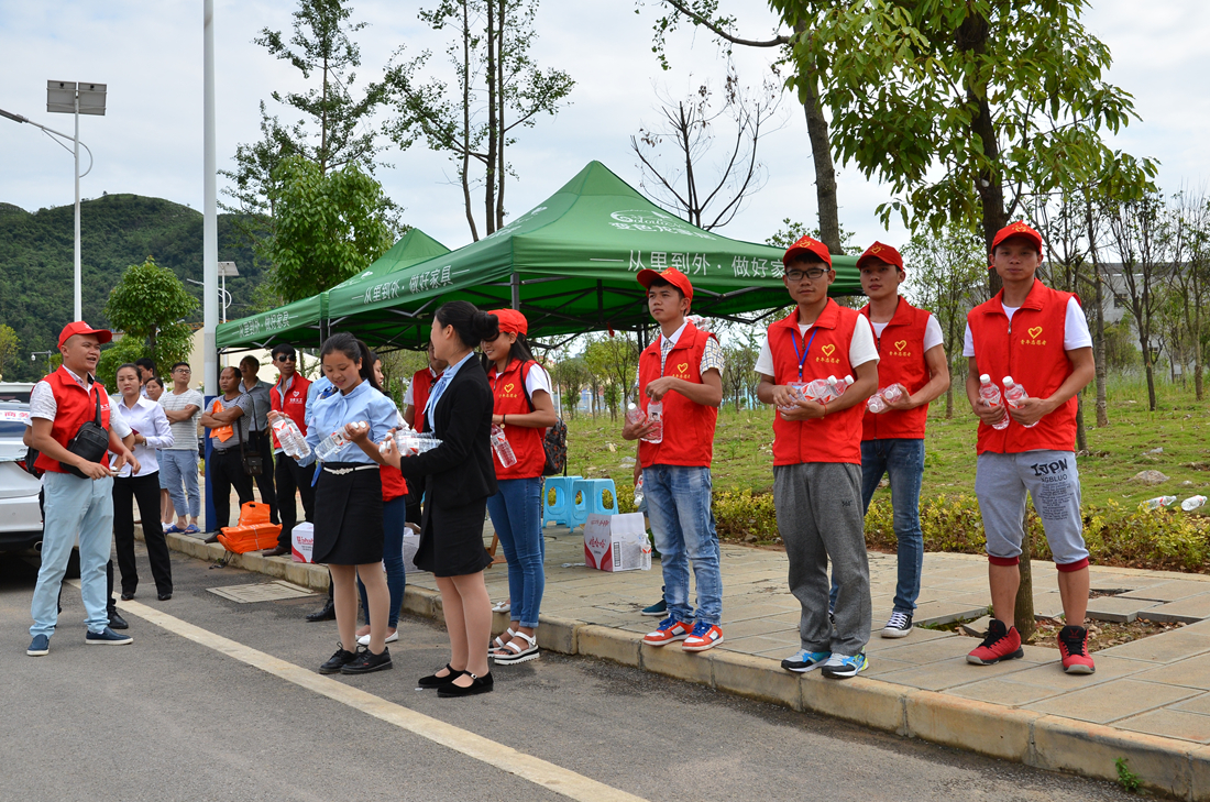 一年一度国考日。2016年当地高考纪实。