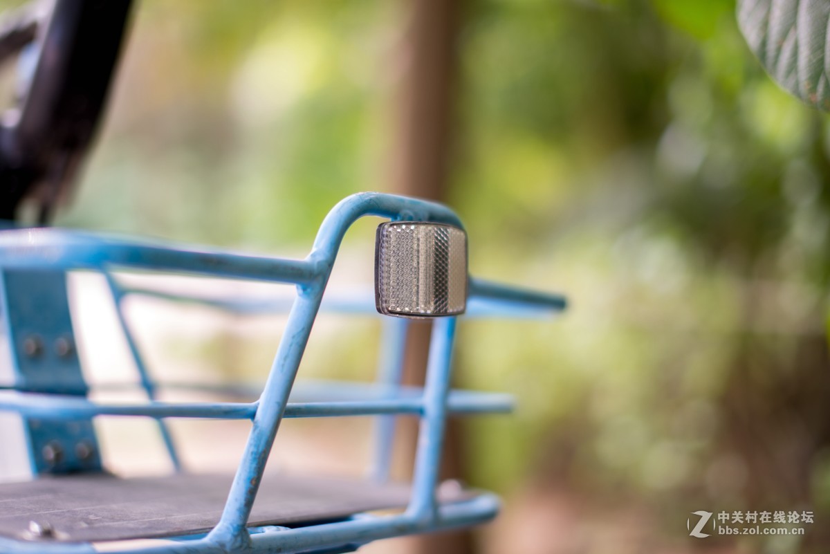 收了个老适马1代50 1.4非ART,大眼睛，全开很肉，其他还好，二手性价比高。