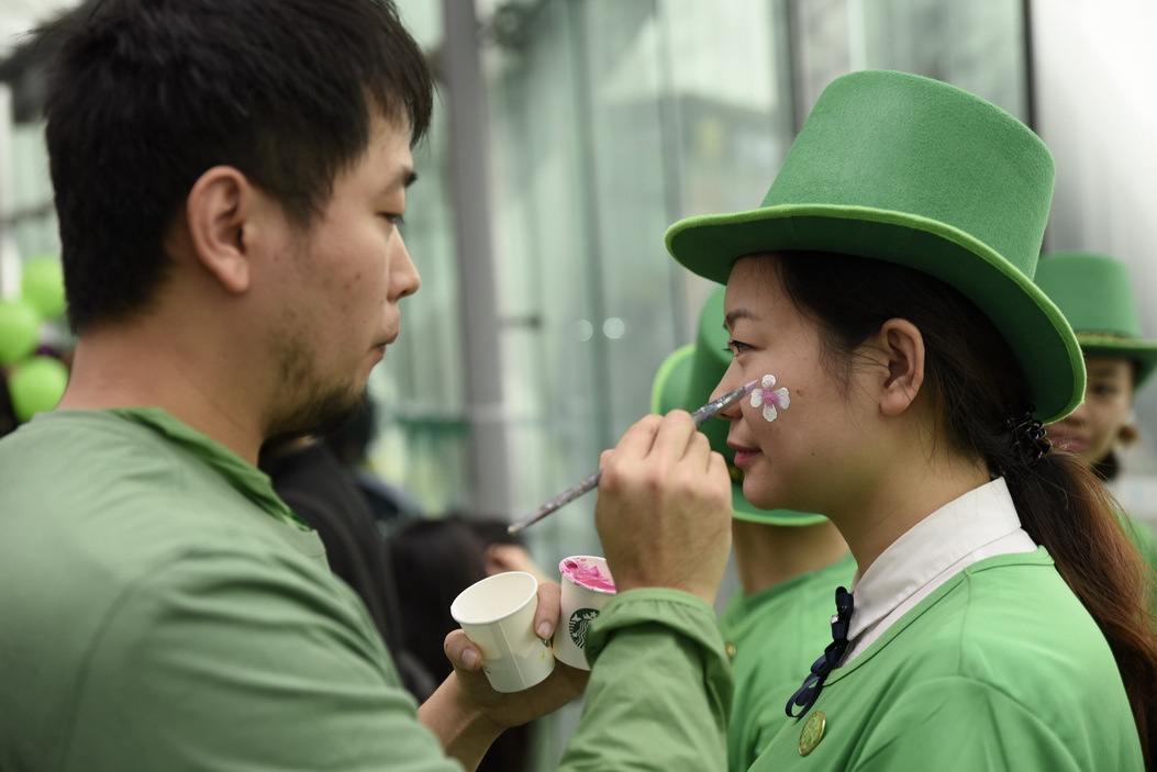 2016广州塔3月17 圣帕特里克节