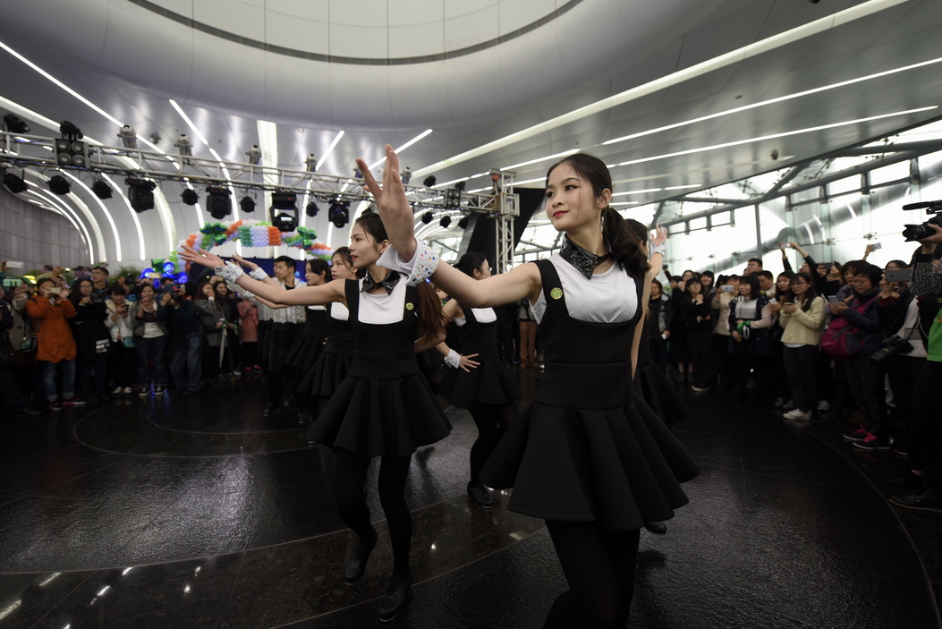 2016广州塔3月17 圣帕特里克节