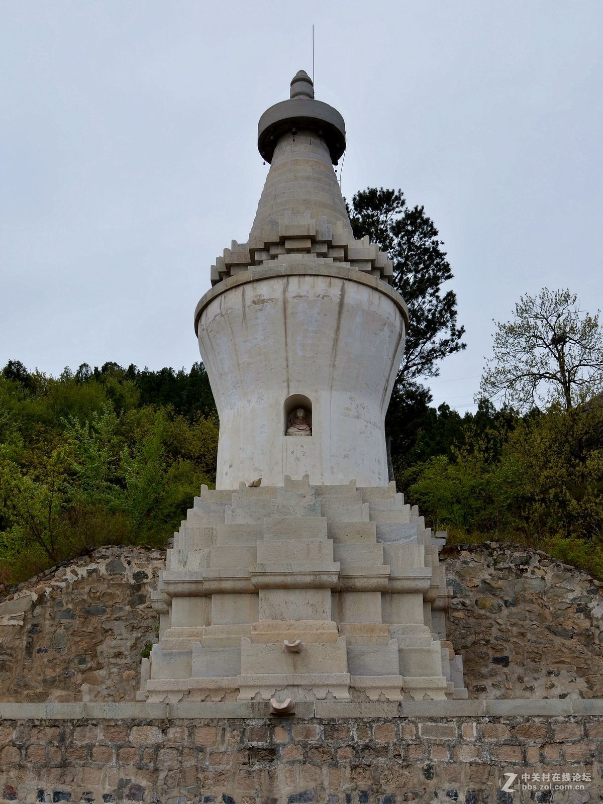 阳台山上有个“金山寺”