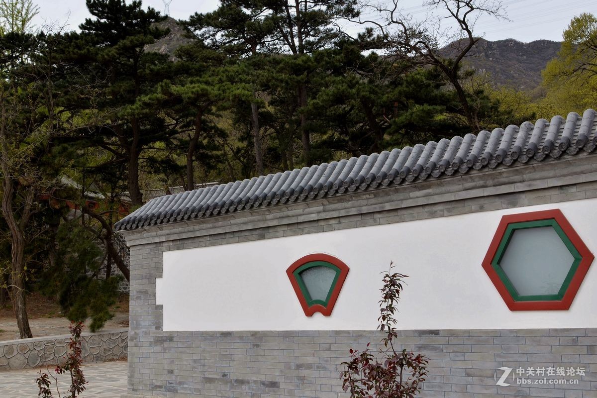 阳台山上有个“金山寺”