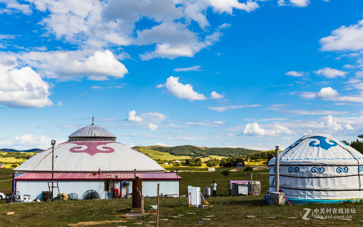 草原风光蒙古包