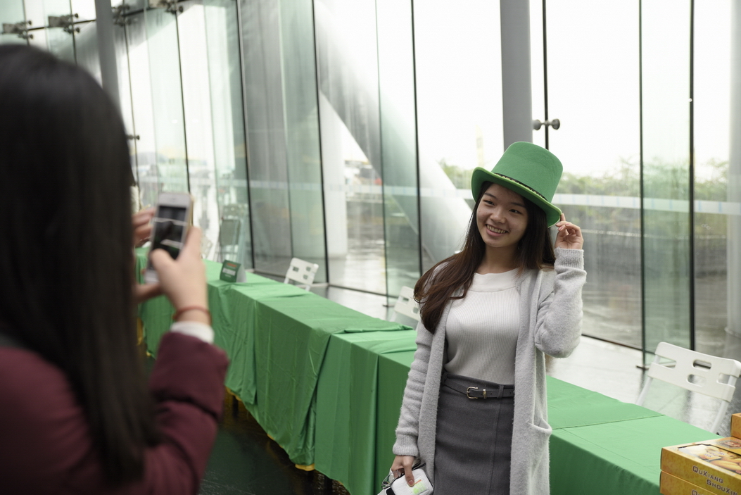 2016广州塔3月17 圣帕特里克节