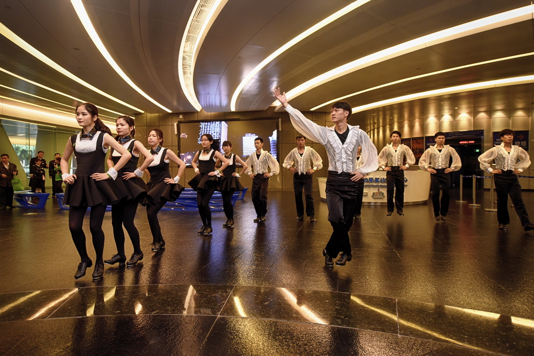 2016广州塔3月17 圣帕特里克节