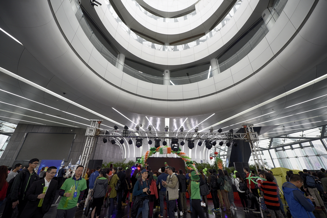 2016广州塔3月17 圣帕特里克节