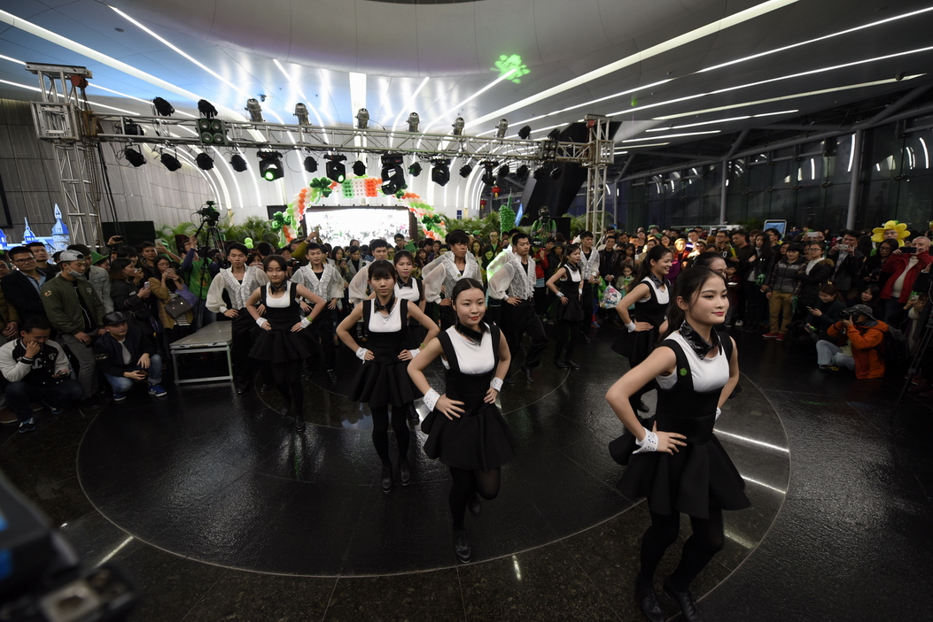 2016广州塔3月17 圣帕特里克节