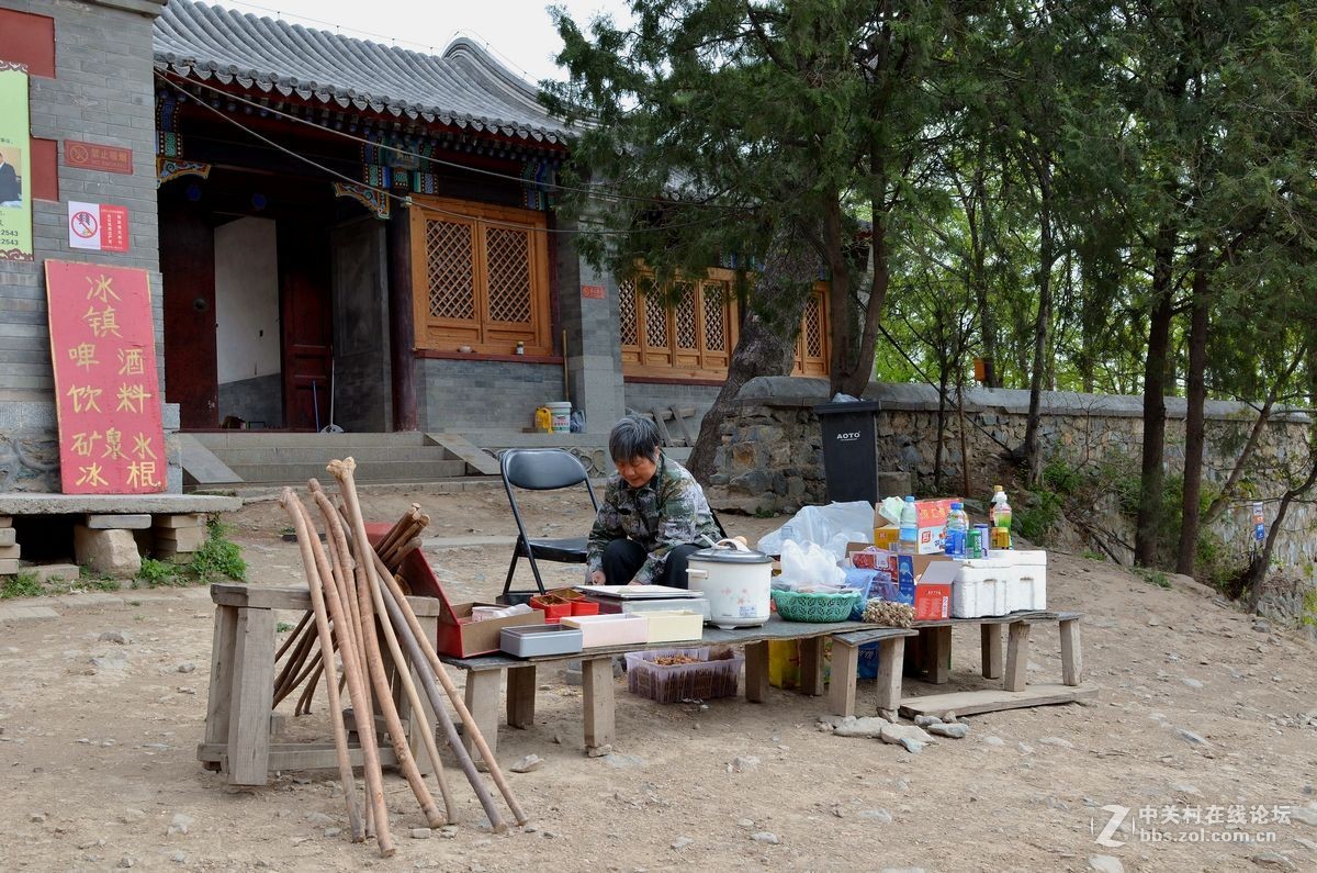 阳台山上有个“金山寺”