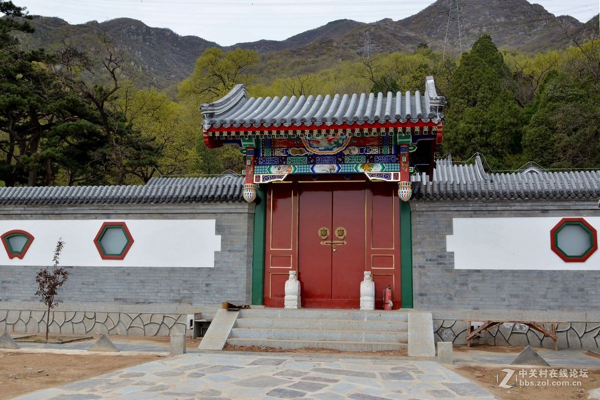 阳台山上有个“金山寺”