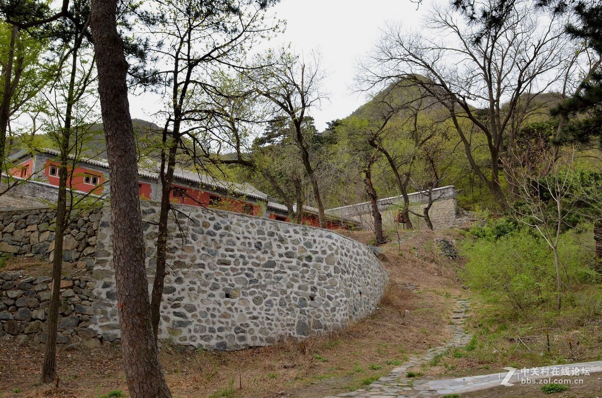 阳台山上有个“金山寺”