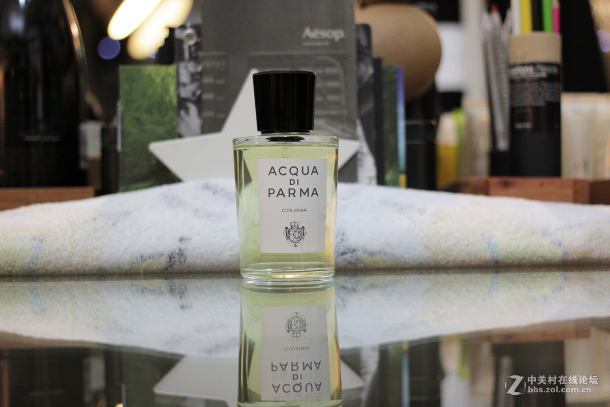 冷光色，高感大光圈下的试镜。